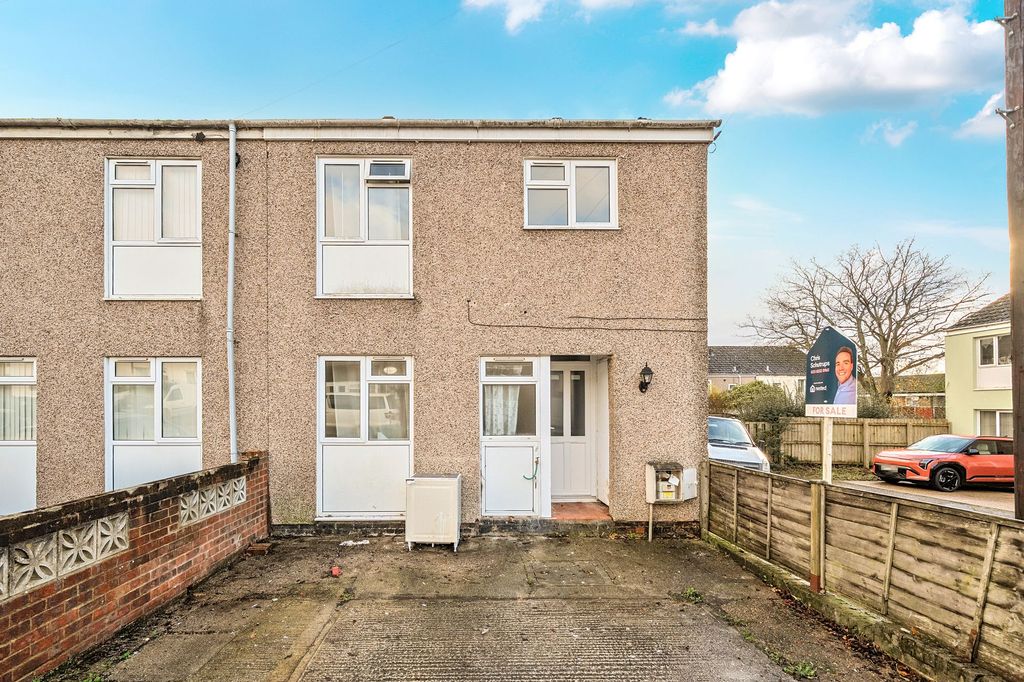 Property photo 1 of 12