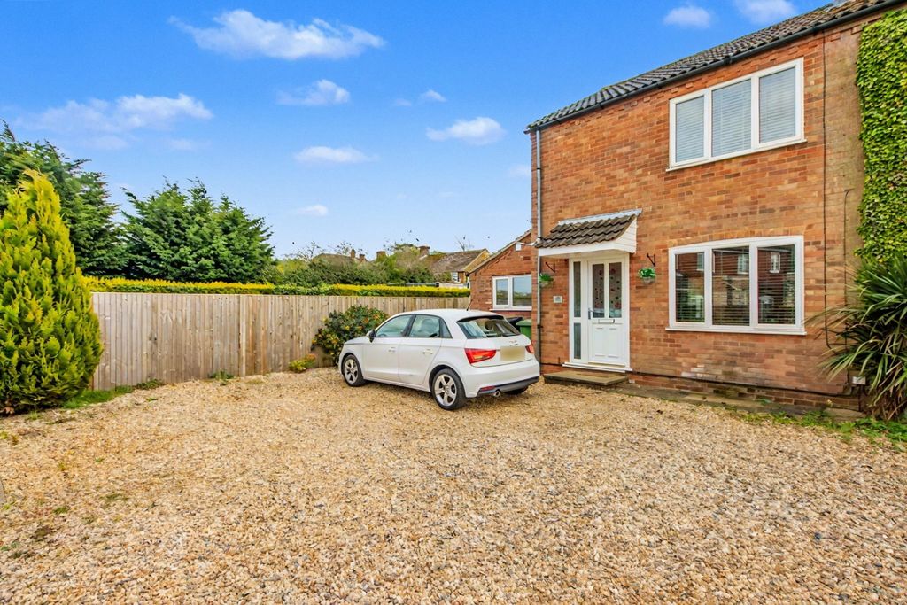 Property photo 1 of 19 4627152