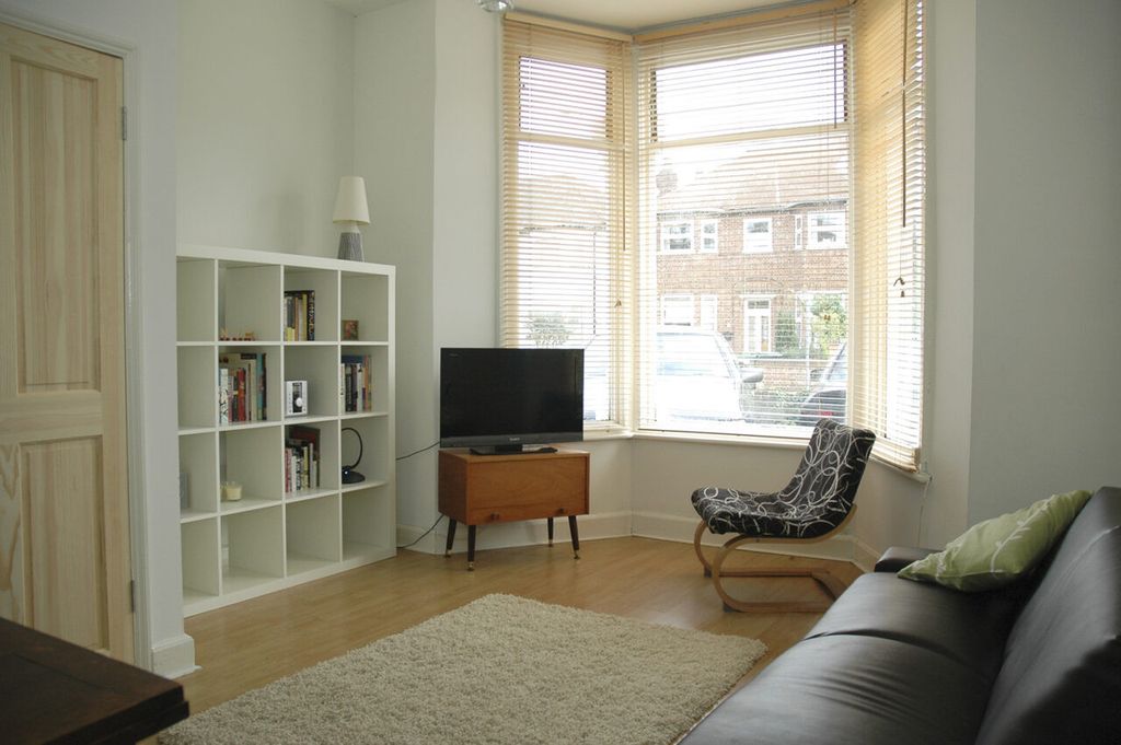 Property photo 2 of 6