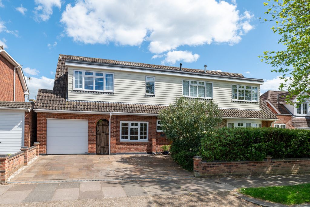 Property photo 1 of 24