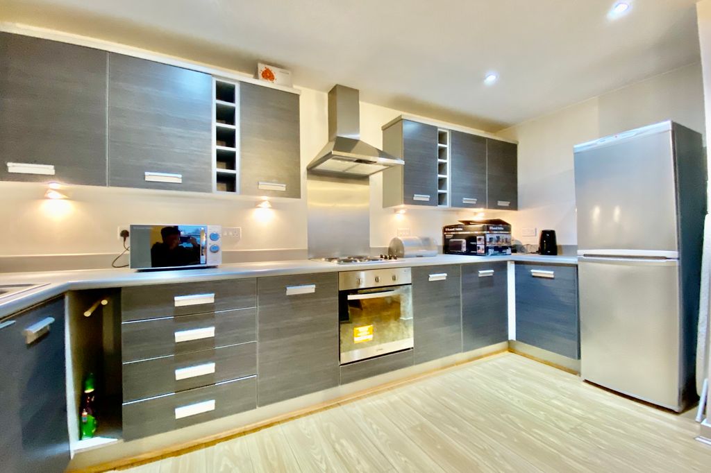 Property photo 3 of 10 Photo 04