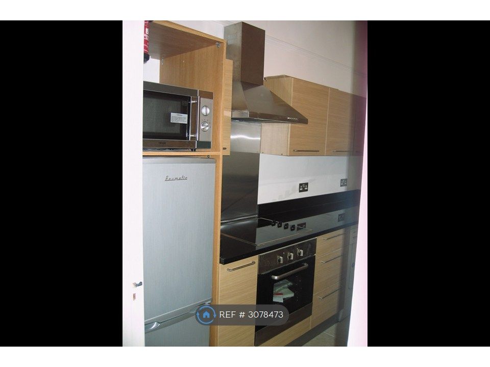 Property photo 1 of 7 Kitchen