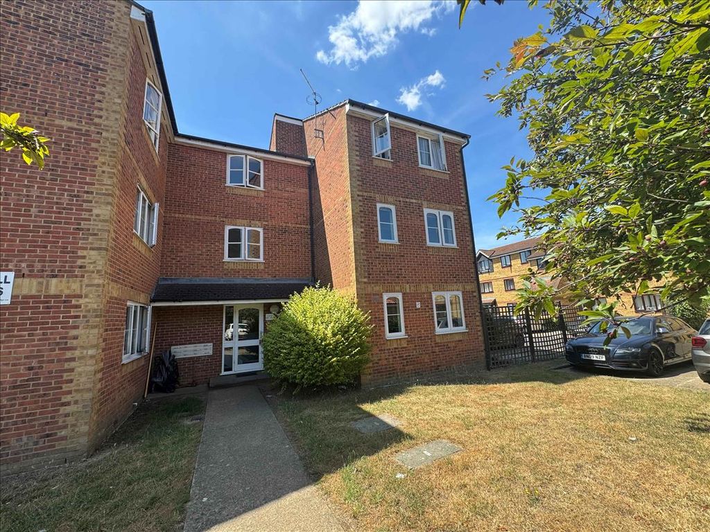Property photo 1 of 5