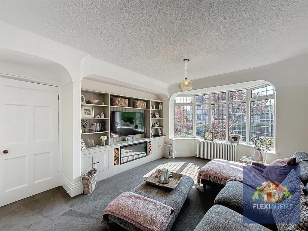 Property photo 3 of 48 4367534