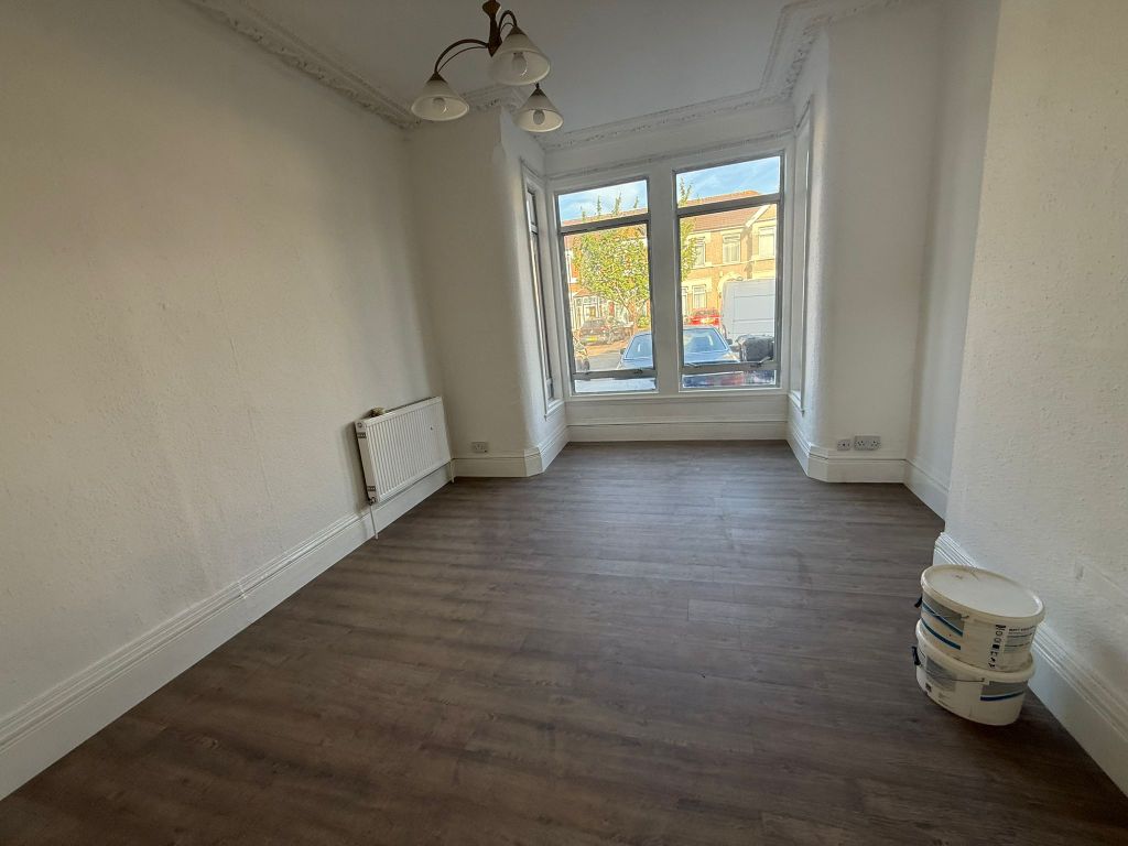 Property photo 1 of 4