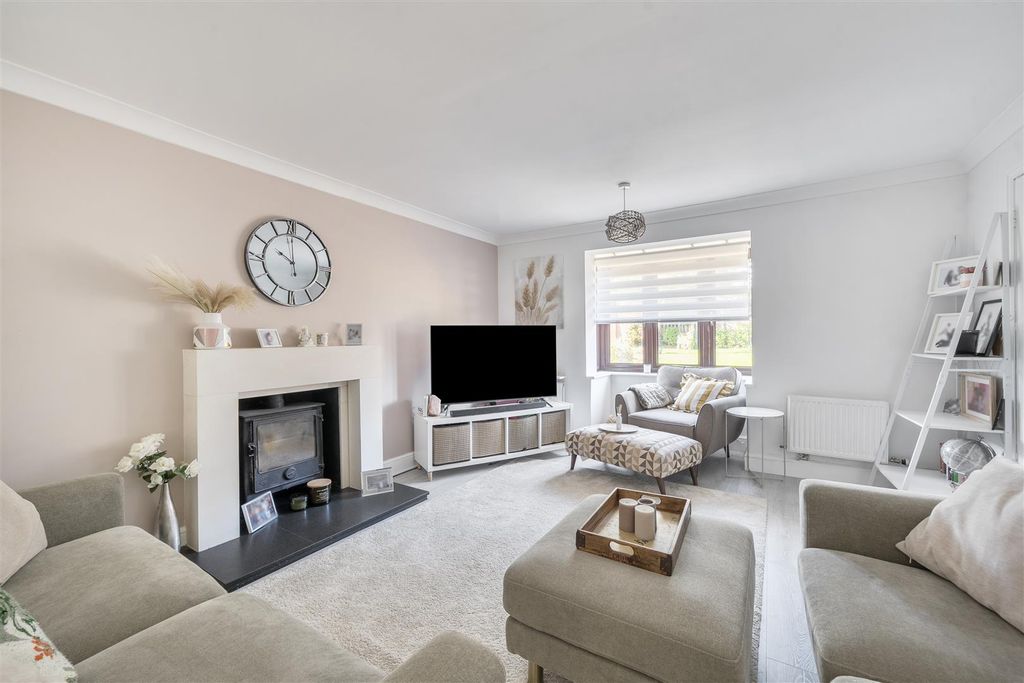 Property photo 2 of 18 1360593-9-68Da51Df9E5A1.Jpg