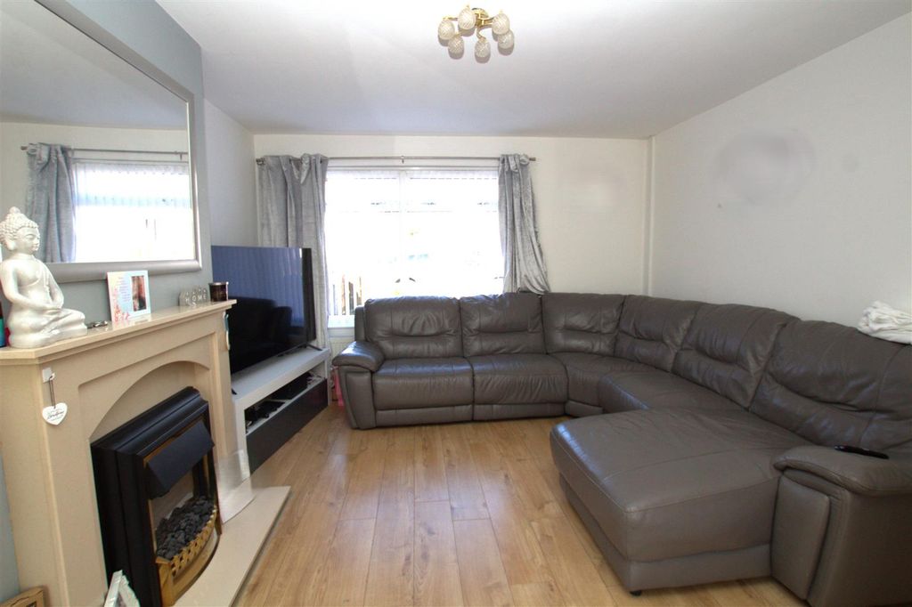 Property photo 2 of 12 Lounge Rear To Front.Jpg