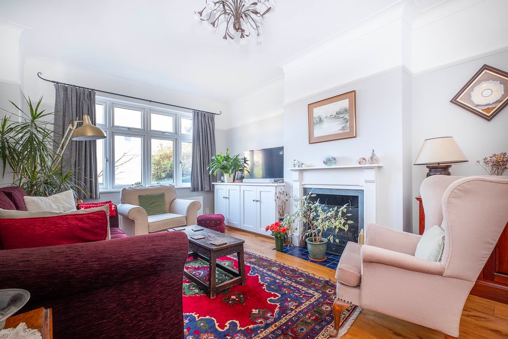 Property photo 2 of 14