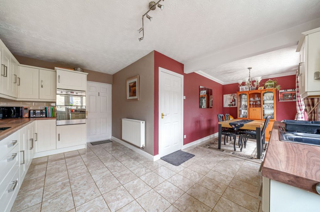 Property photo 2 of 14 Slr230211_13