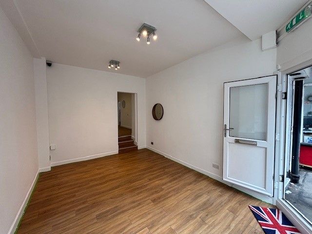 Property photo 2 of 4 Photo 3