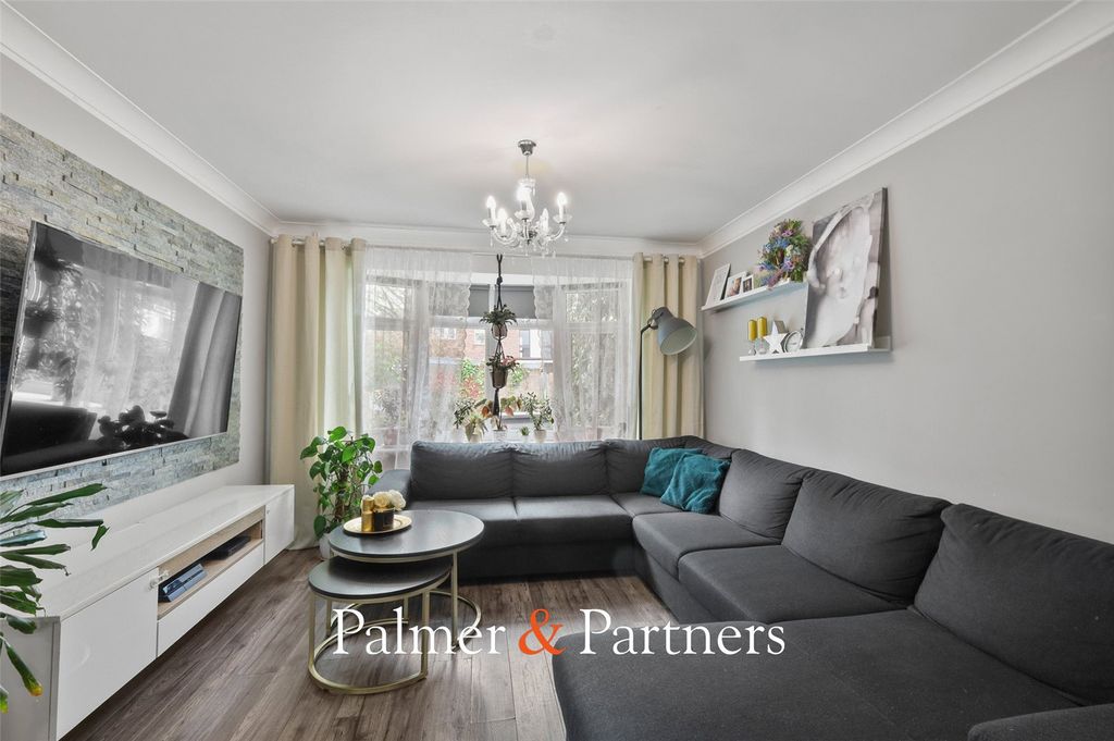 Property photo 3 of 24 Picture No. 20