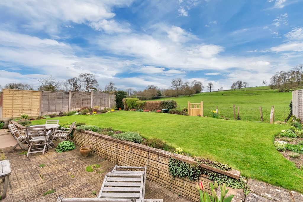 Property photo 3 of 11