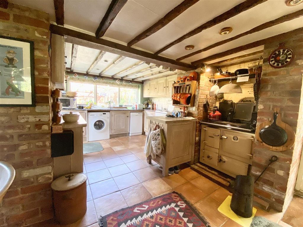 Property photo 3 of 21
