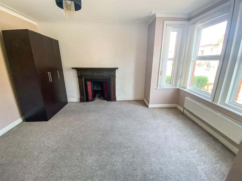 Property photo 3 of 15 Img_8192.Jpg