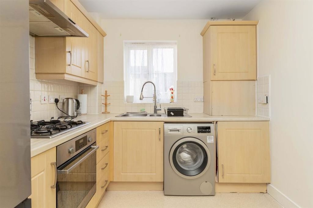 Property photo 2 of 7