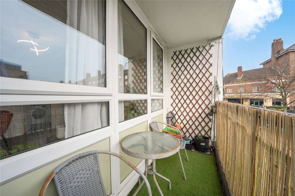 Property photo 2 of 18 Balcony