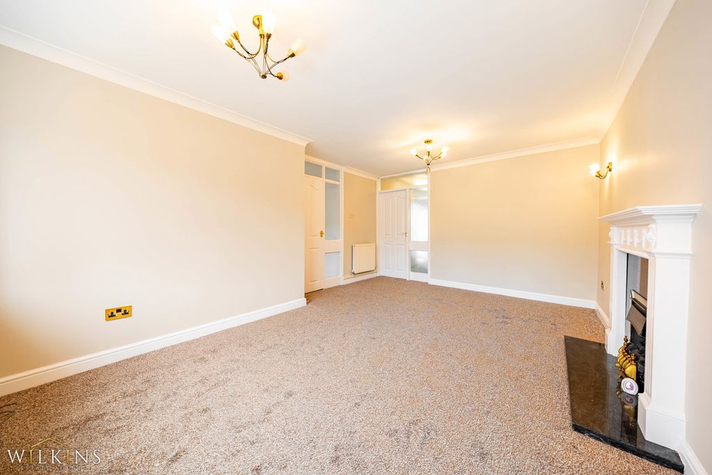 Property photo 3 of 21 Photograph