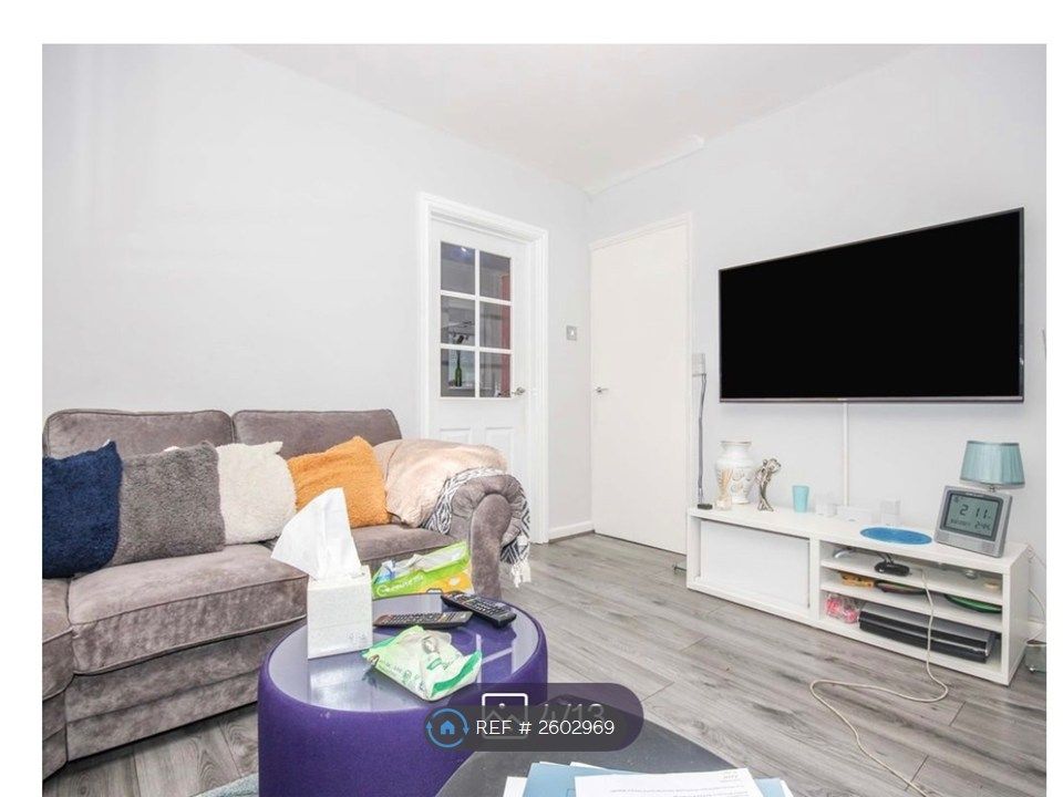 Property photo 2 of 5