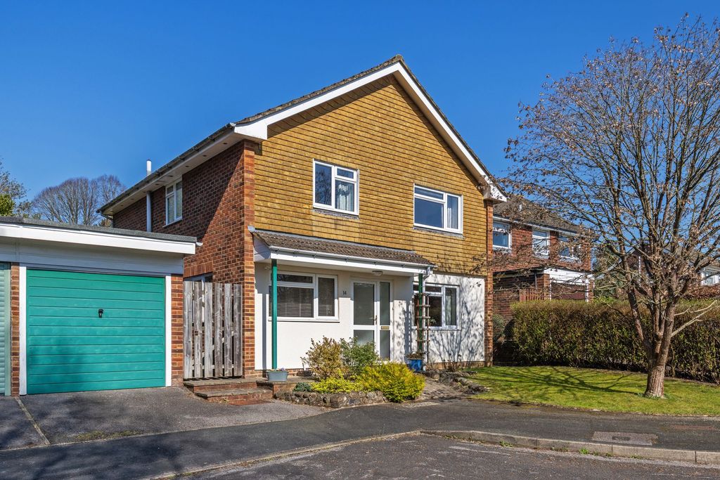 Property photo 1 of 8