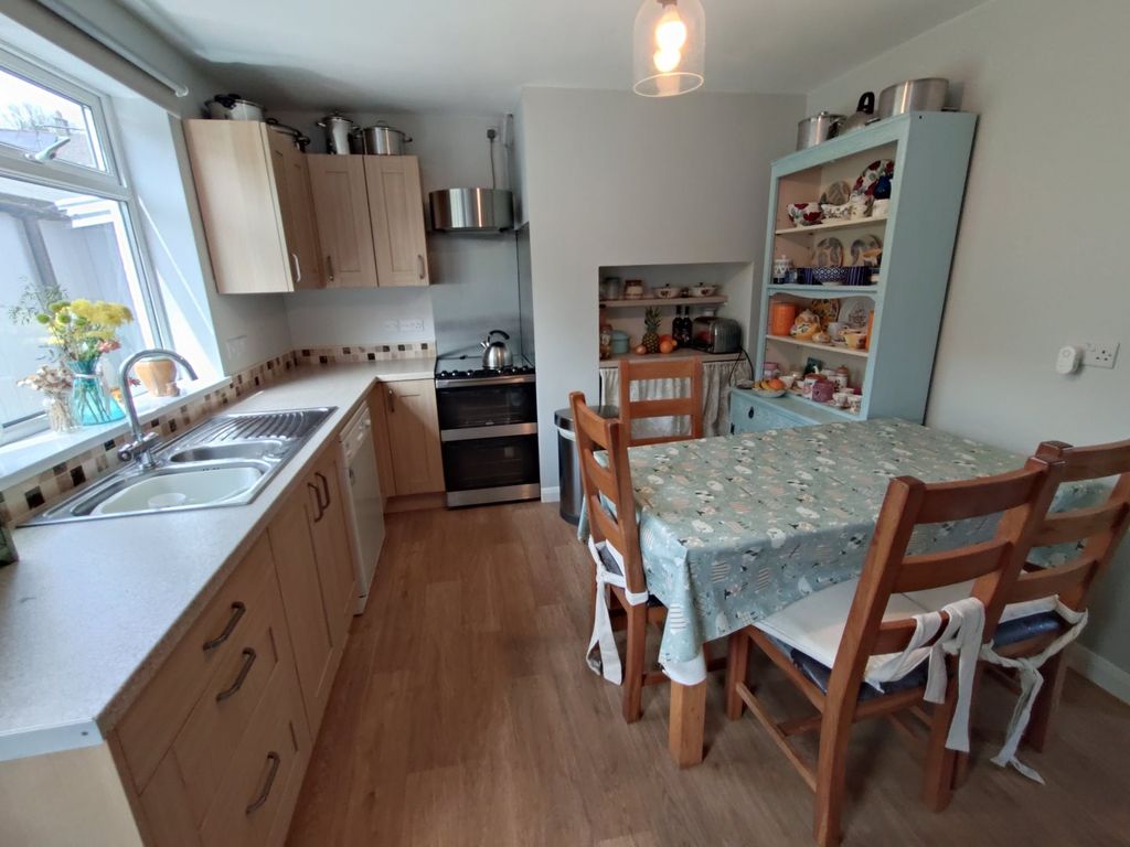 Property photo 3 of 30