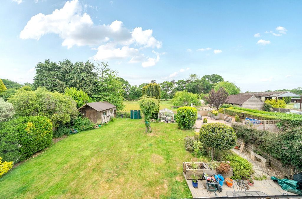 Property photo 2 of 25 Picture No. 46
