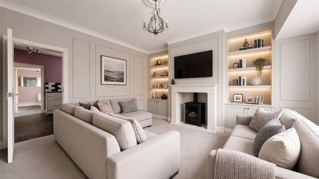 Property photo 3 of 19 Derbyshire Hill Road Reception Room Potential