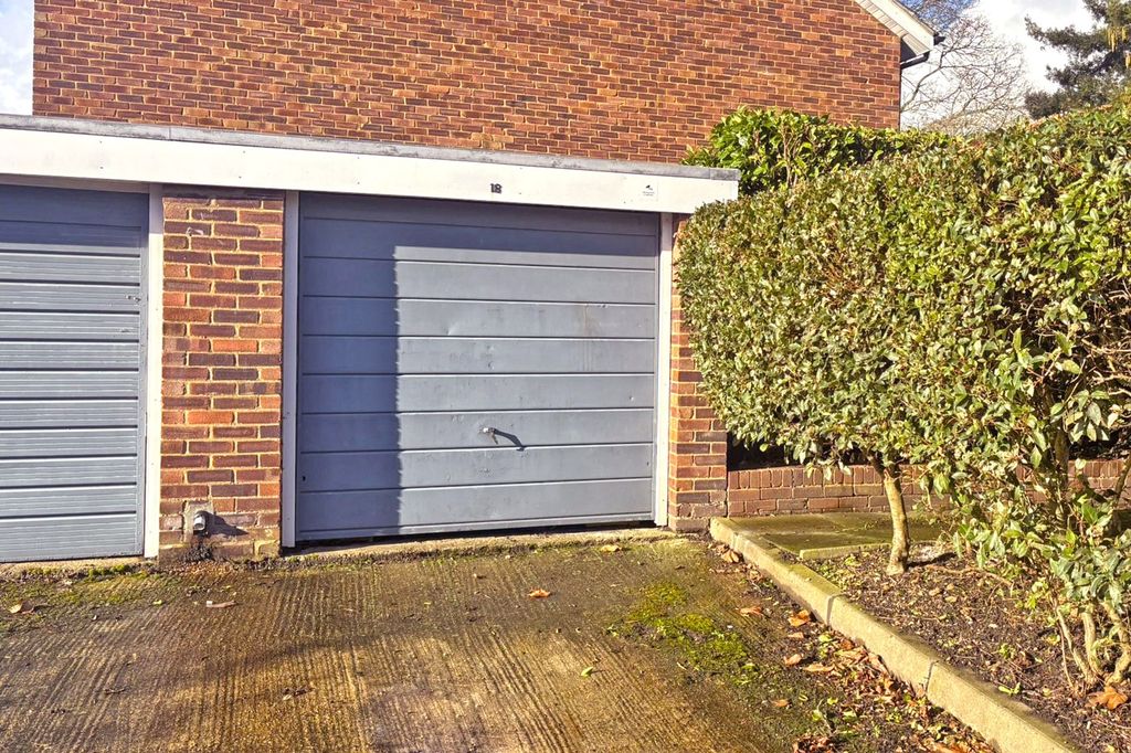 Property photo 3 of 13