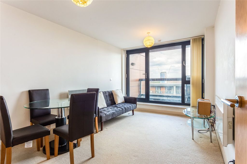 Property photo 2 of 11 Reception Room