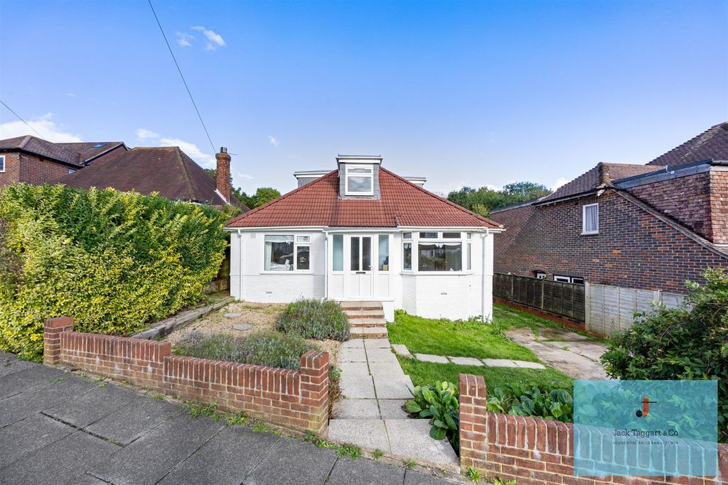 Property photo 1 of 21