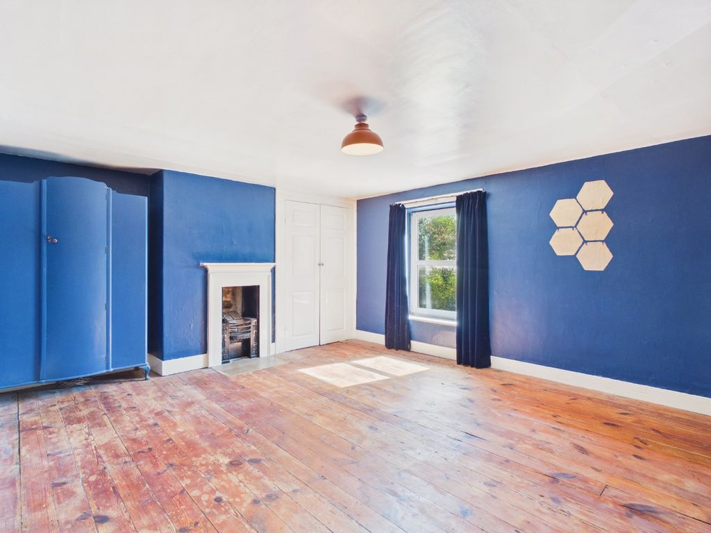 Property photo 2 of 23 5048156