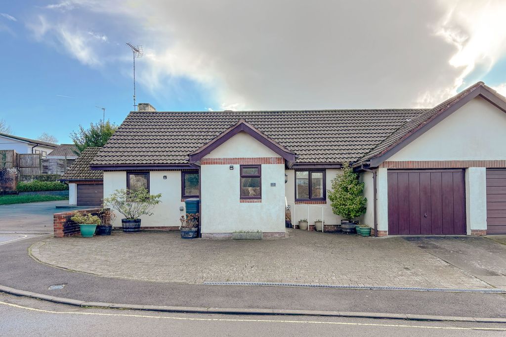 Property photo 1 of 16