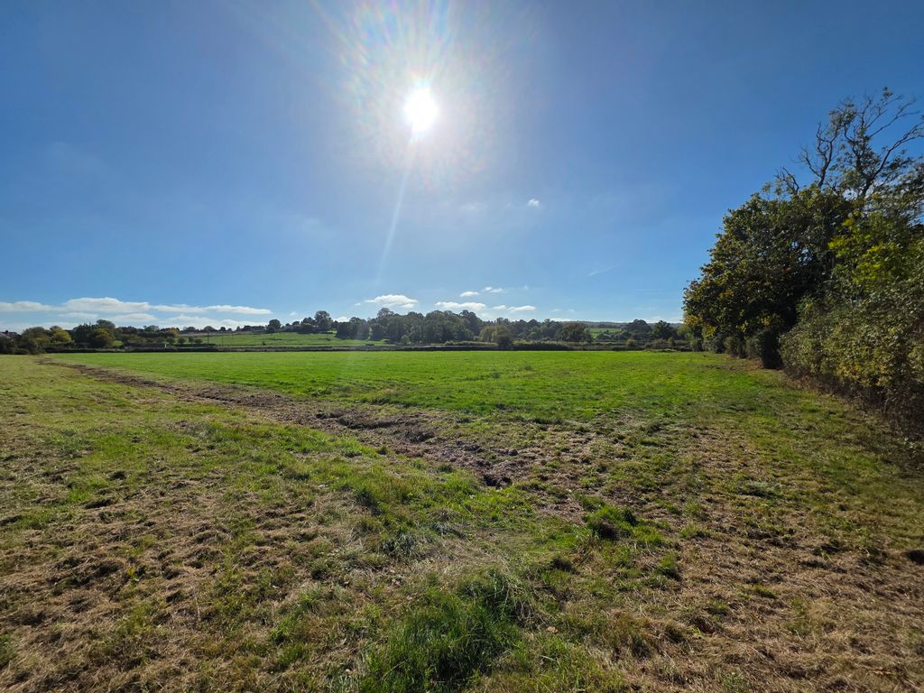 Property photo 2 of 7 20251006_132900