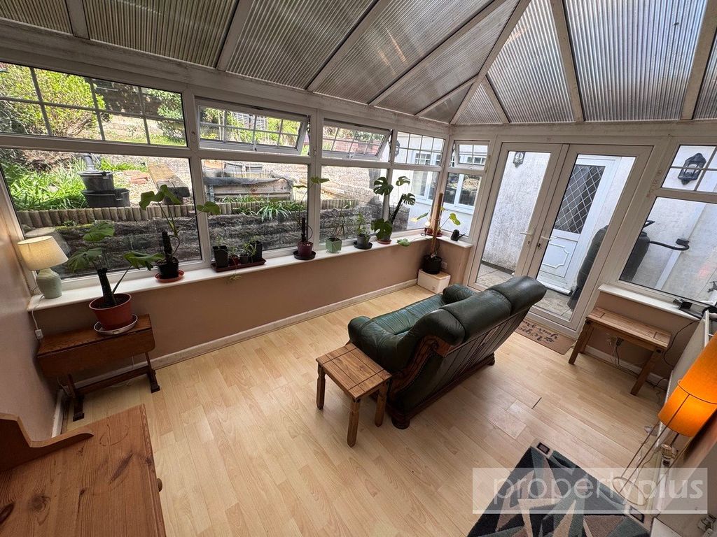 Property photo 3 of 32 Picture No. 09