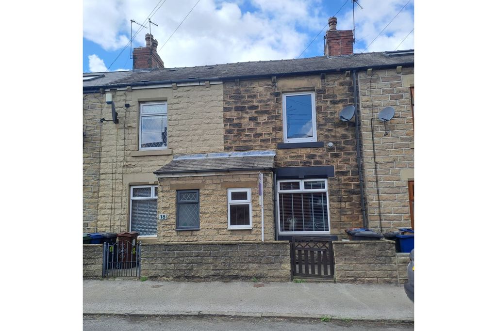 Property photo 1 of 17