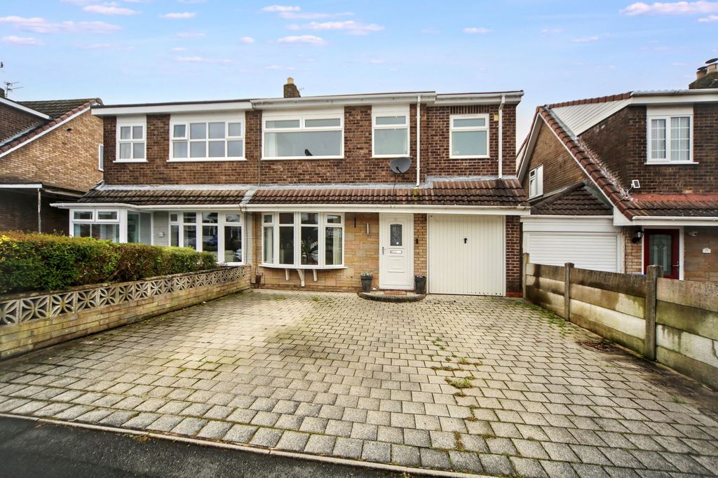 Property photo 1 of 25