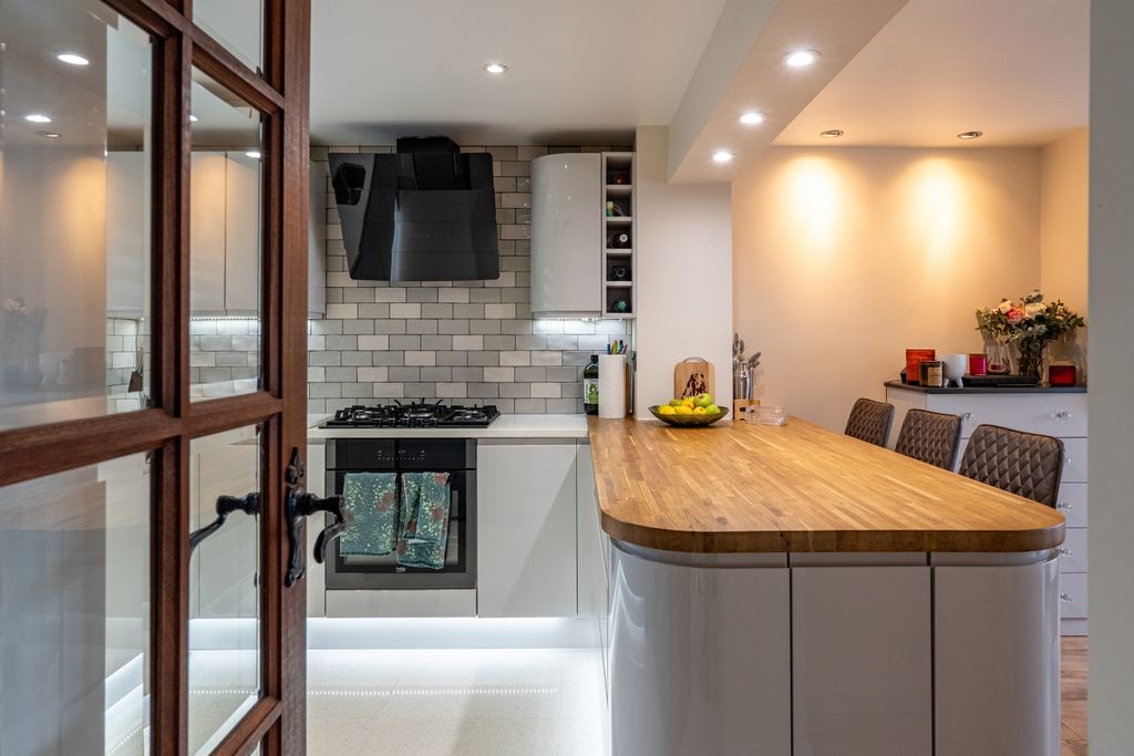 Property photo 2 of 14 Anson Green-1