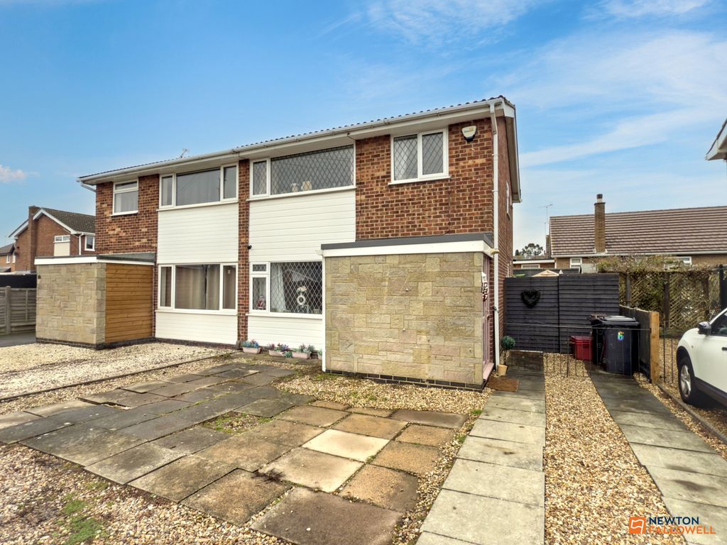 Property photo 1 of 27