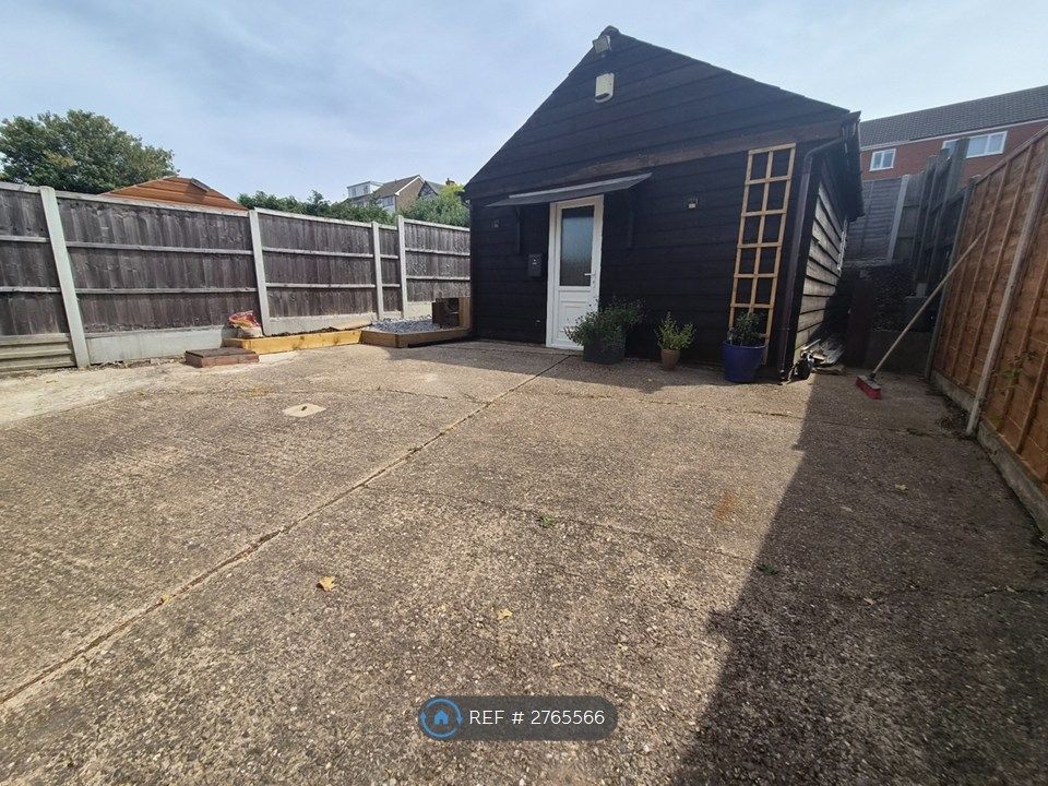 Property photo 3 of 8