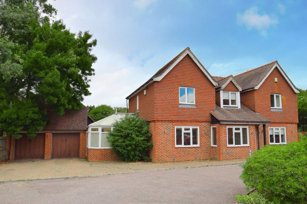 Property photo 1 of 23