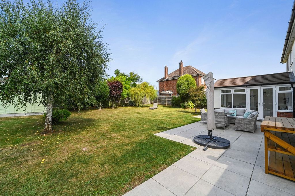 Property photo 3 of 23 4638902