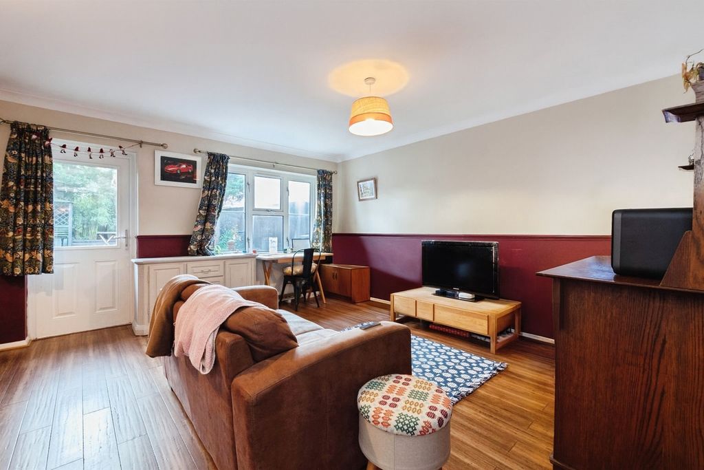 Property photo 3 of 18