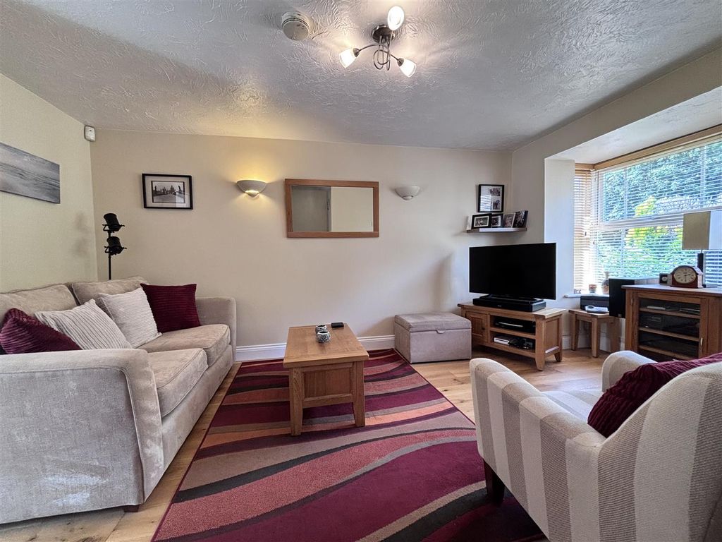 Property photo 2 of 16 Earles Meadow Lounge 2 2.Jpeg