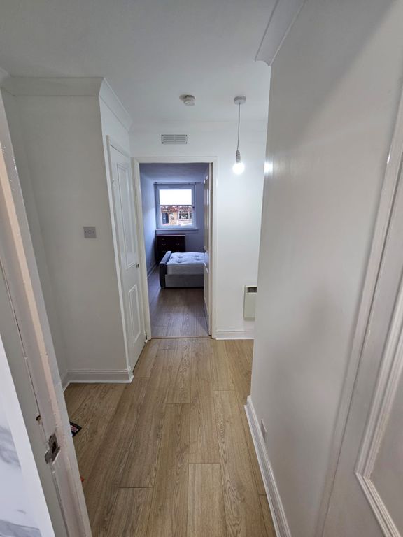 Additional image 5 of 1 bed flat to rentCastleton Drive, Newton Mearns G77