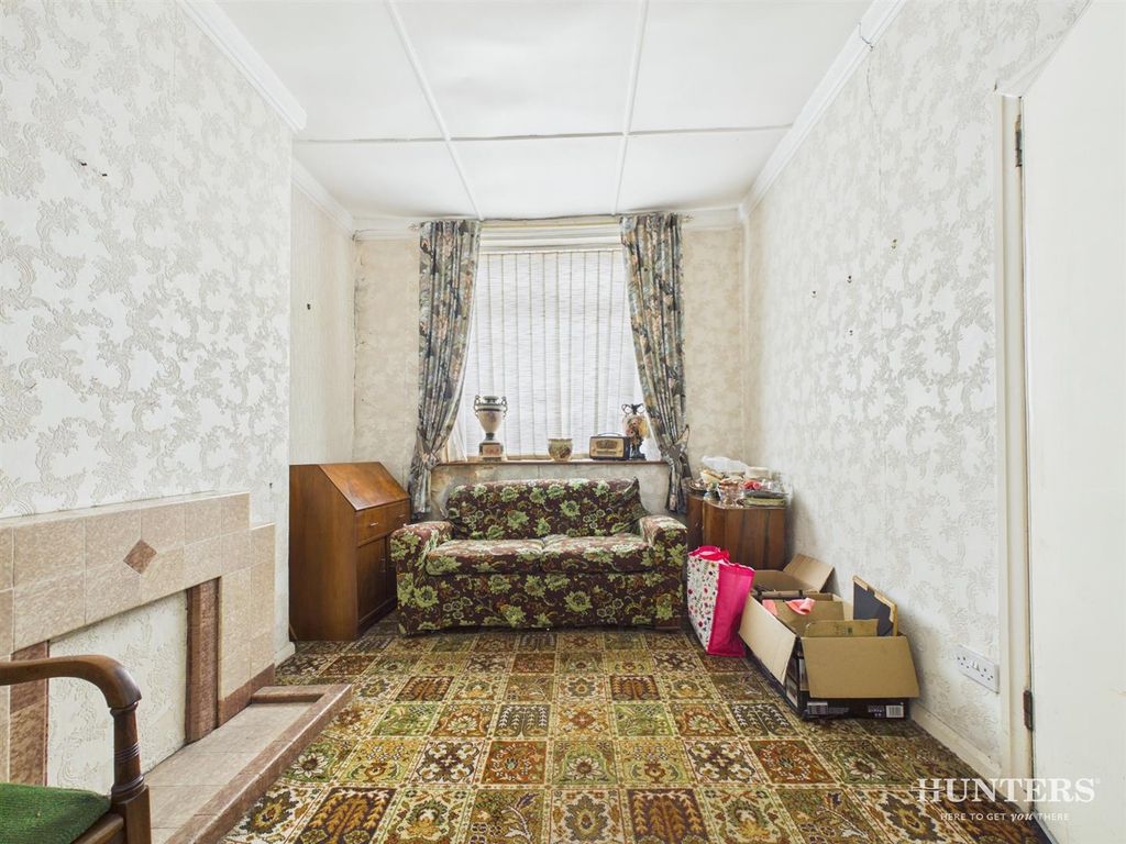 Property photo 3 of 19 Cam05287G0-Pr0235-Still002.Jpg