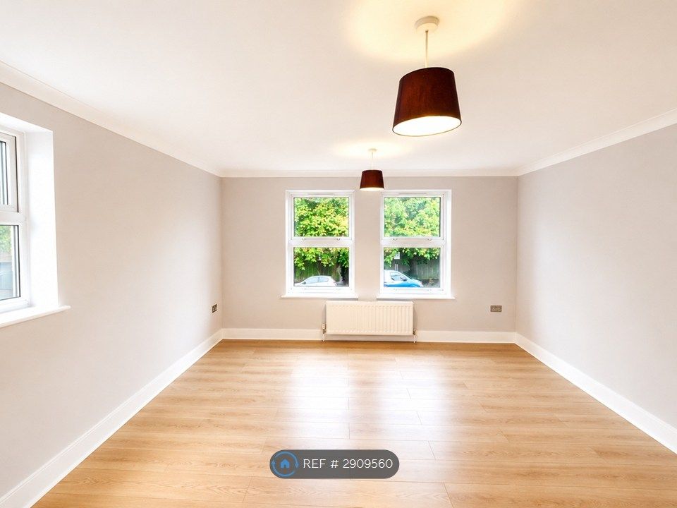 Property photo 3 of 10 Living Room Pic 1