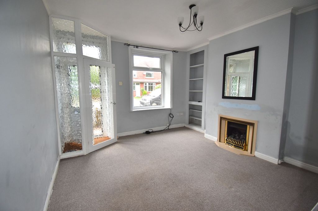 Property photo 2 of 7 Sitting Room
