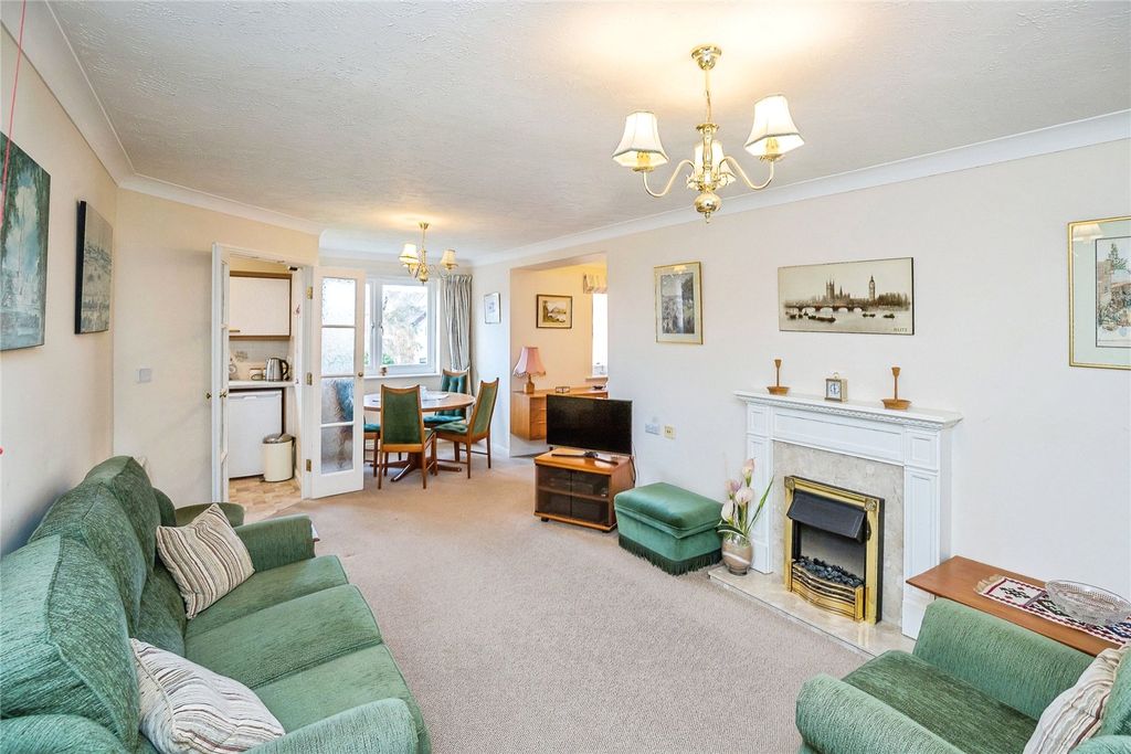 Property photo 1 of 12 Living Room