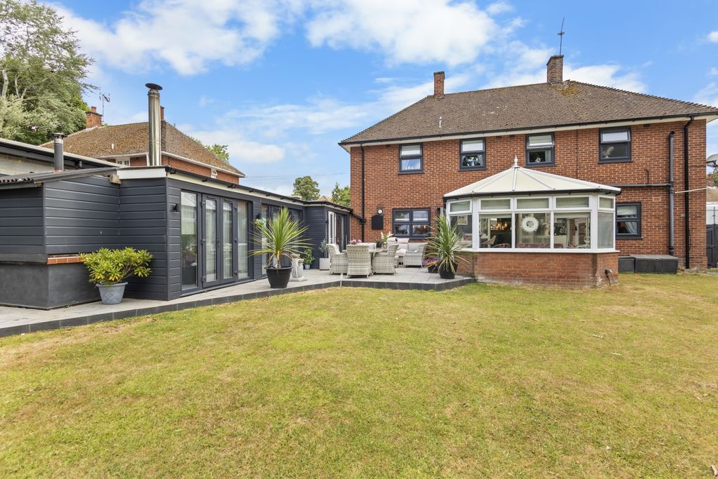 Property photo 1 of 20 Phz13121
