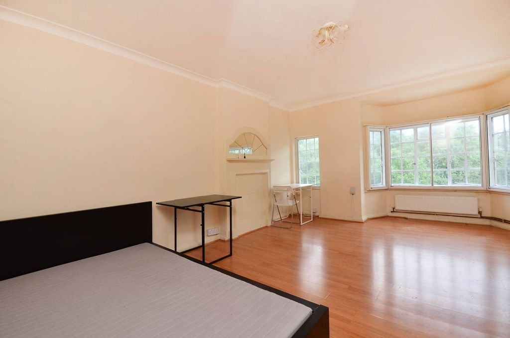 Property photo 2 of 4