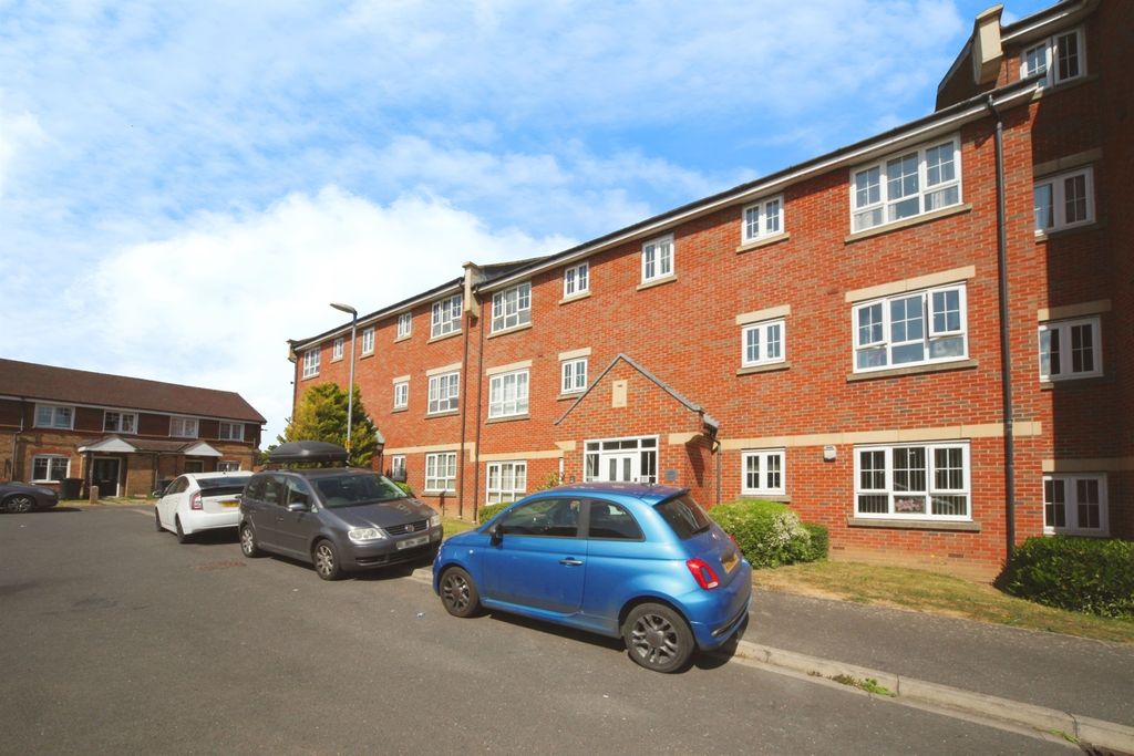 Property photo 2 of 16